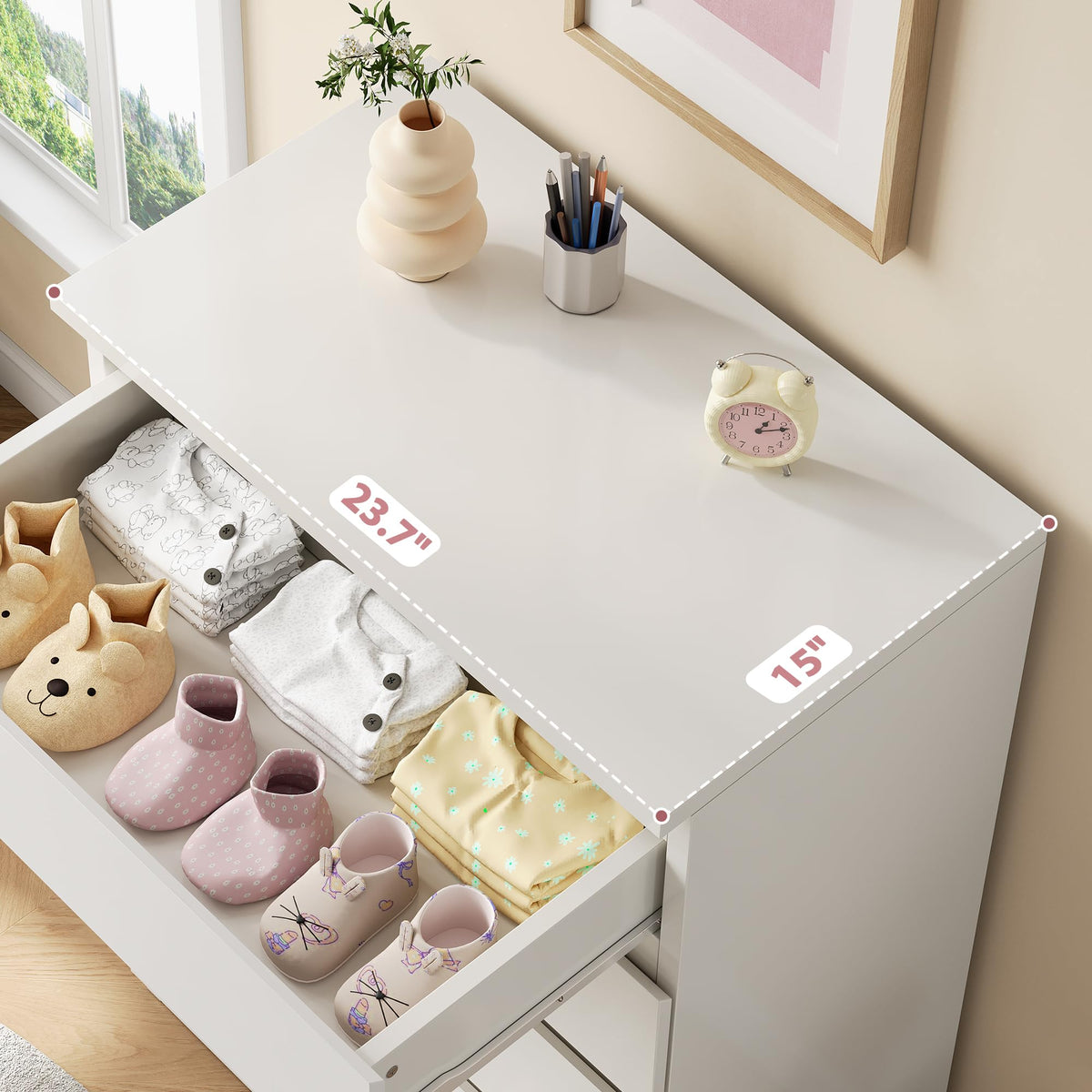 White 5 Drawer Dresser Chest of Drawers T81319